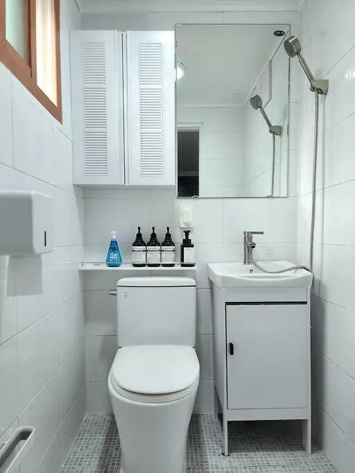 Charm Stay In Seoul, 3R2B, Arex, Digitalmediacitystation 3Minutes, Hongdae Seoul